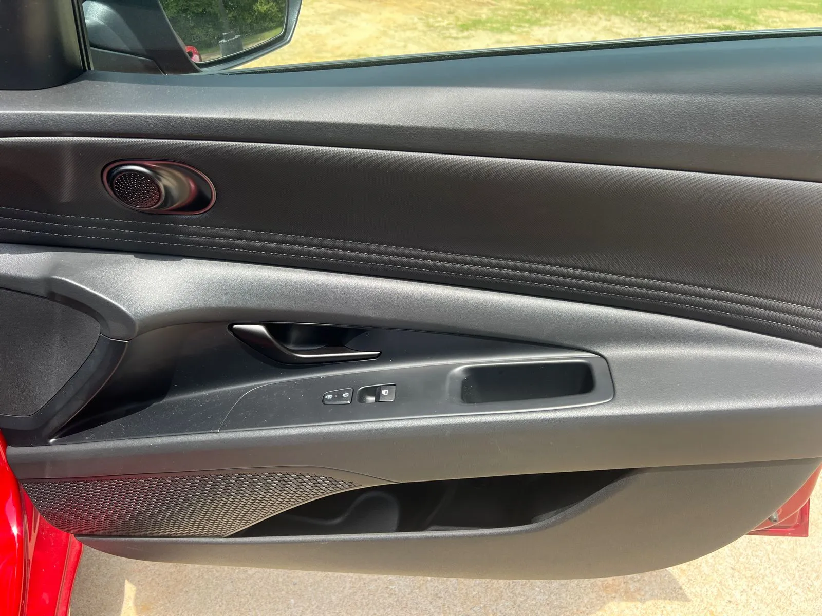 2025 Hyundai Elantra SEL - Photo 13
