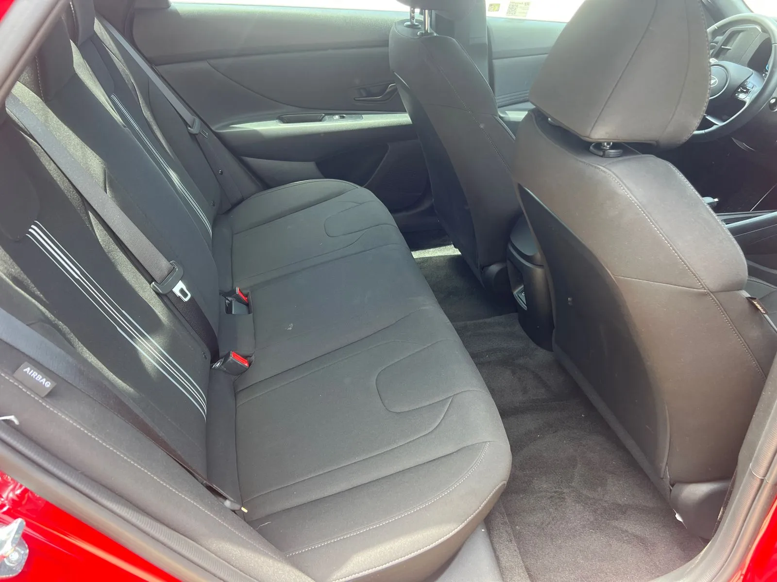 2025 Hyundai Elantra SEL - Photo 14