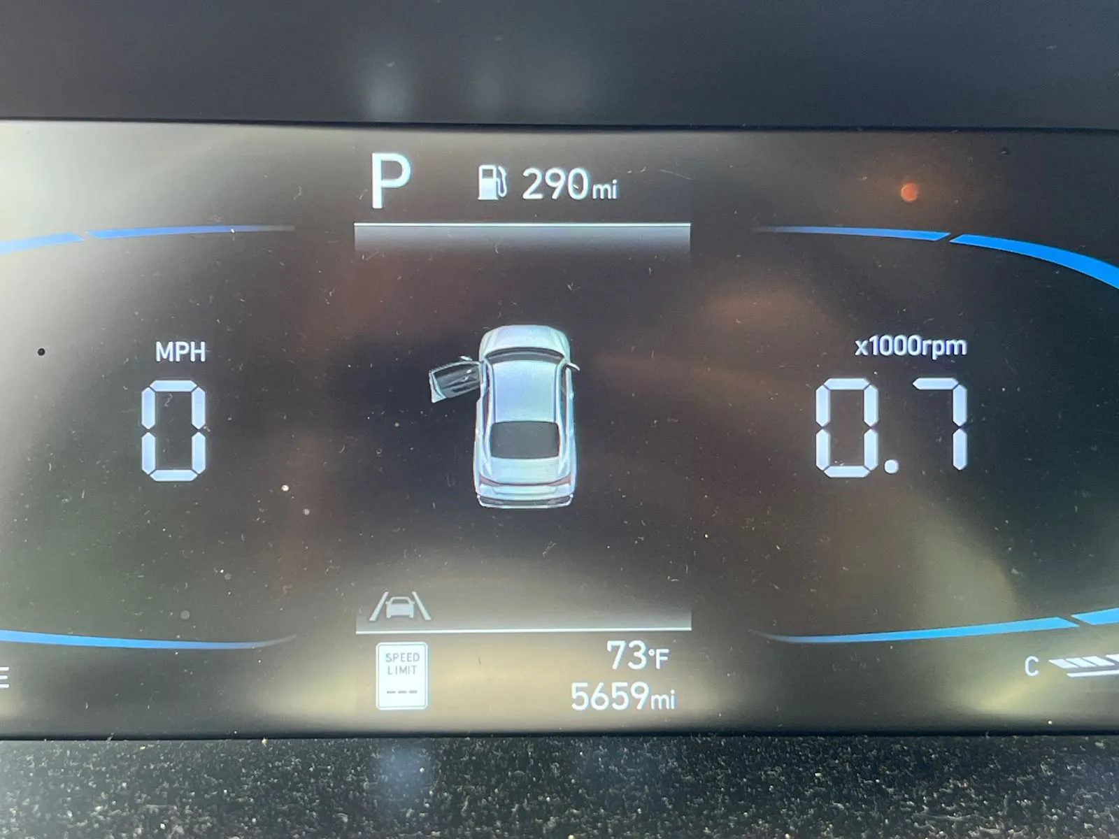 2025 Hyundai Elantra SEL - Photo 26