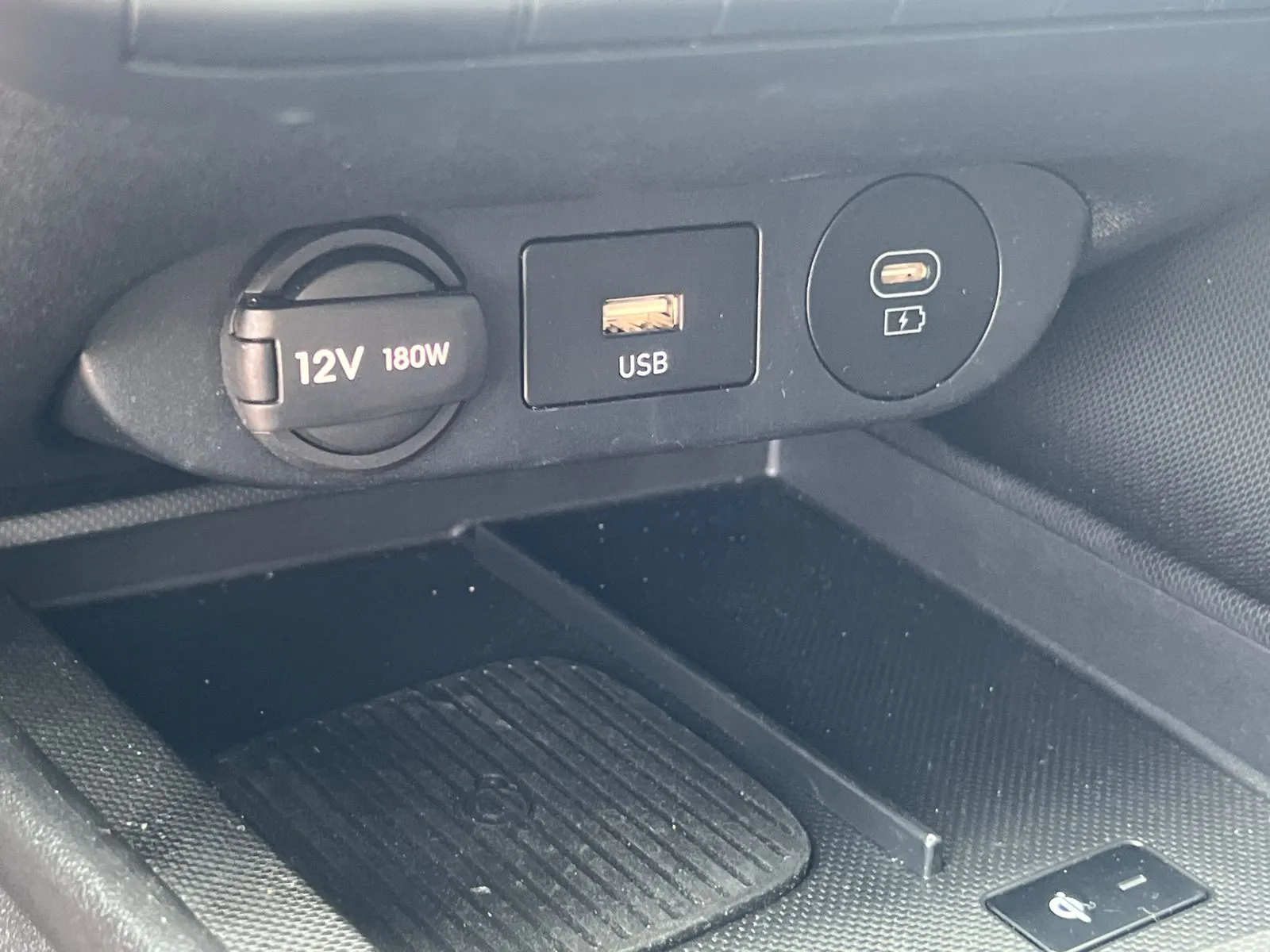 2025 Hyundai Elantra SEL - Photo 30