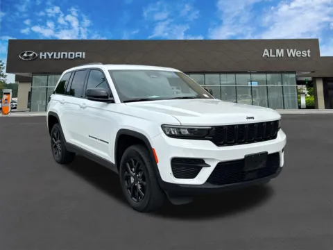 Another view of 2025 Jeep Grand Cherokee Altitude for sale in Lithia Springs, GA at ALM Hyundai West
