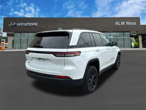 More photos of 2025 Jeep Grand Cherokee Altitude at ALM Hyundai West, GA