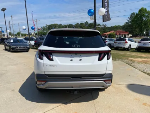 More photos of 2025 Hyundai Tucson Limited at ALM Hyundai West, GA