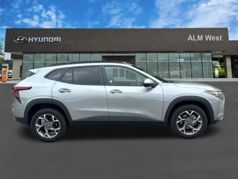 More photos of 2025 Chevrolet Trax LT at ALM Hyundai West, GA