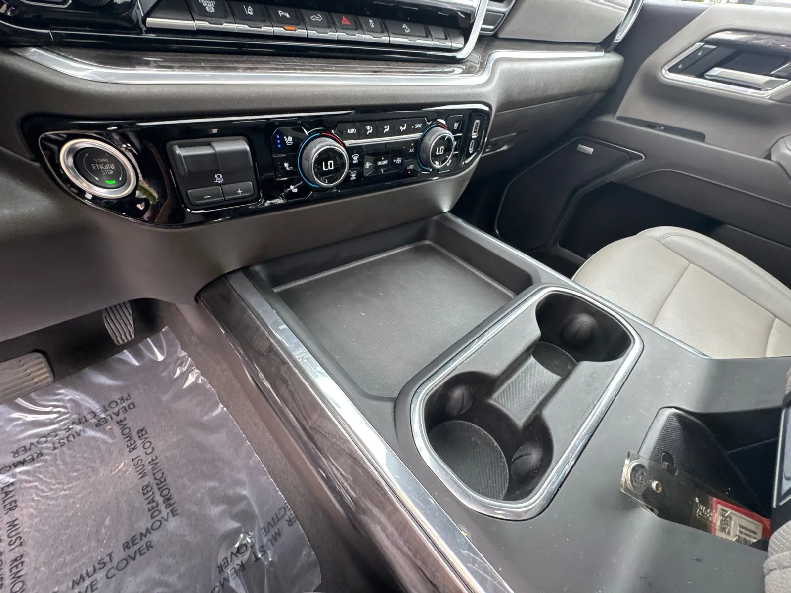 2025 Chevrolet Silverado 2500HD LTZ - Photo 30