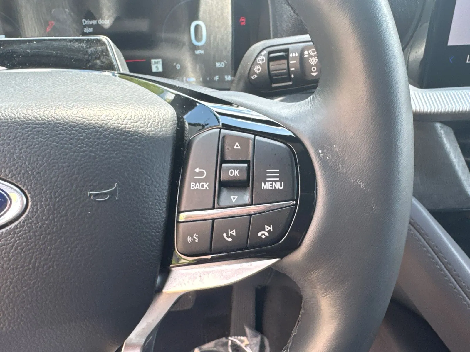 2026 Ford Explorer Platinum - Photo 27