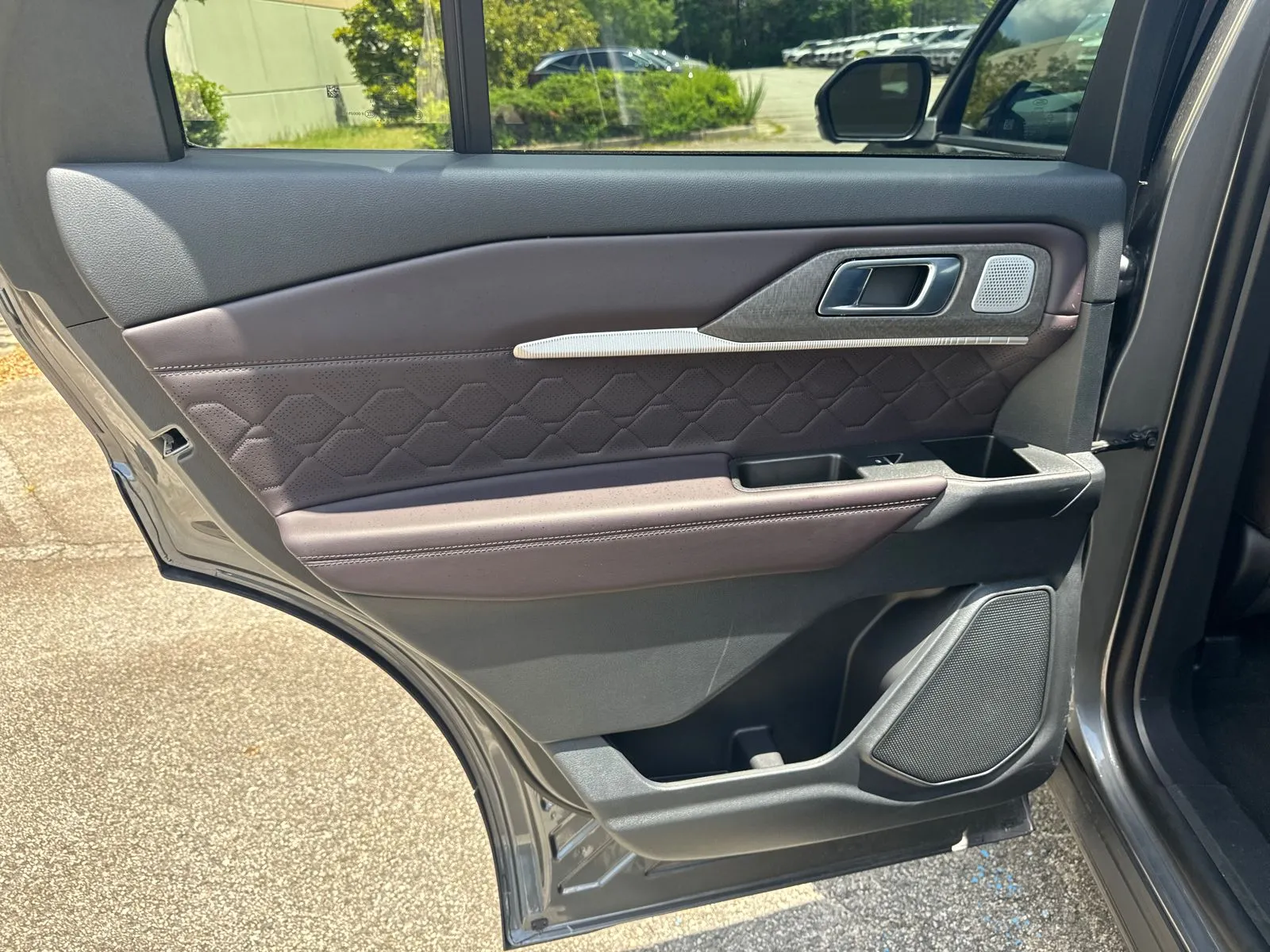 2026 Ford Explorer Platinum - Photo 22