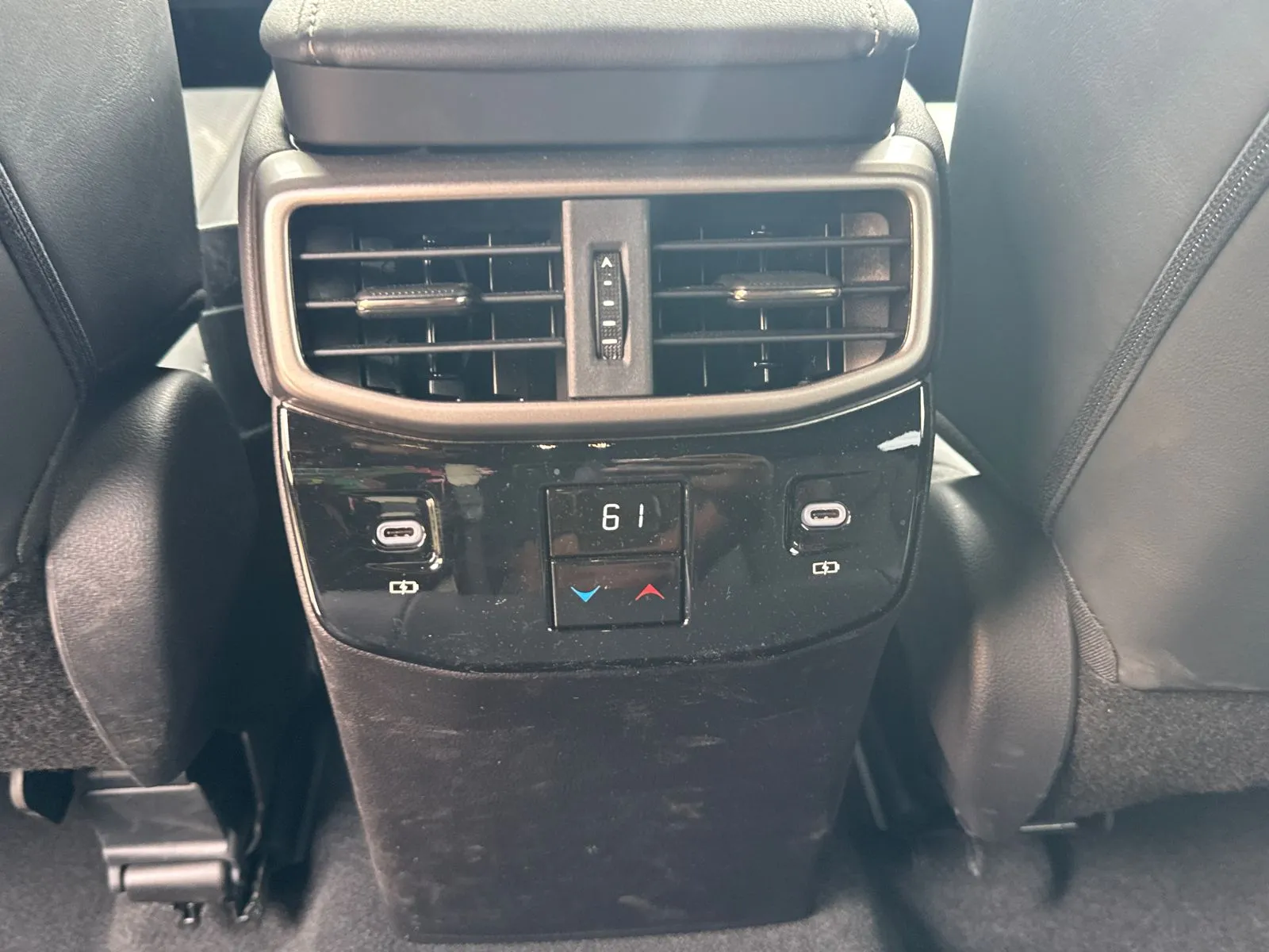 2025 Lexus RX 350 - Photo 25