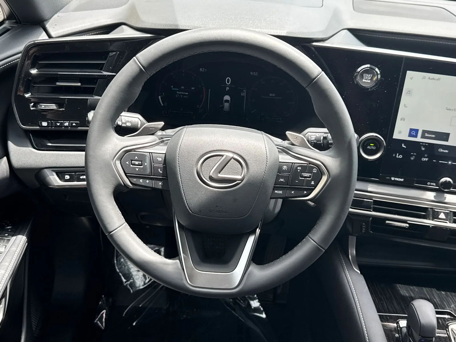 2025 Lexus RX 350 - Photo 24