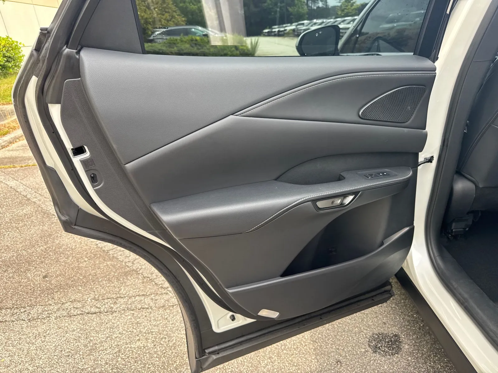 2025 Lexus RX 350 - Photo 22