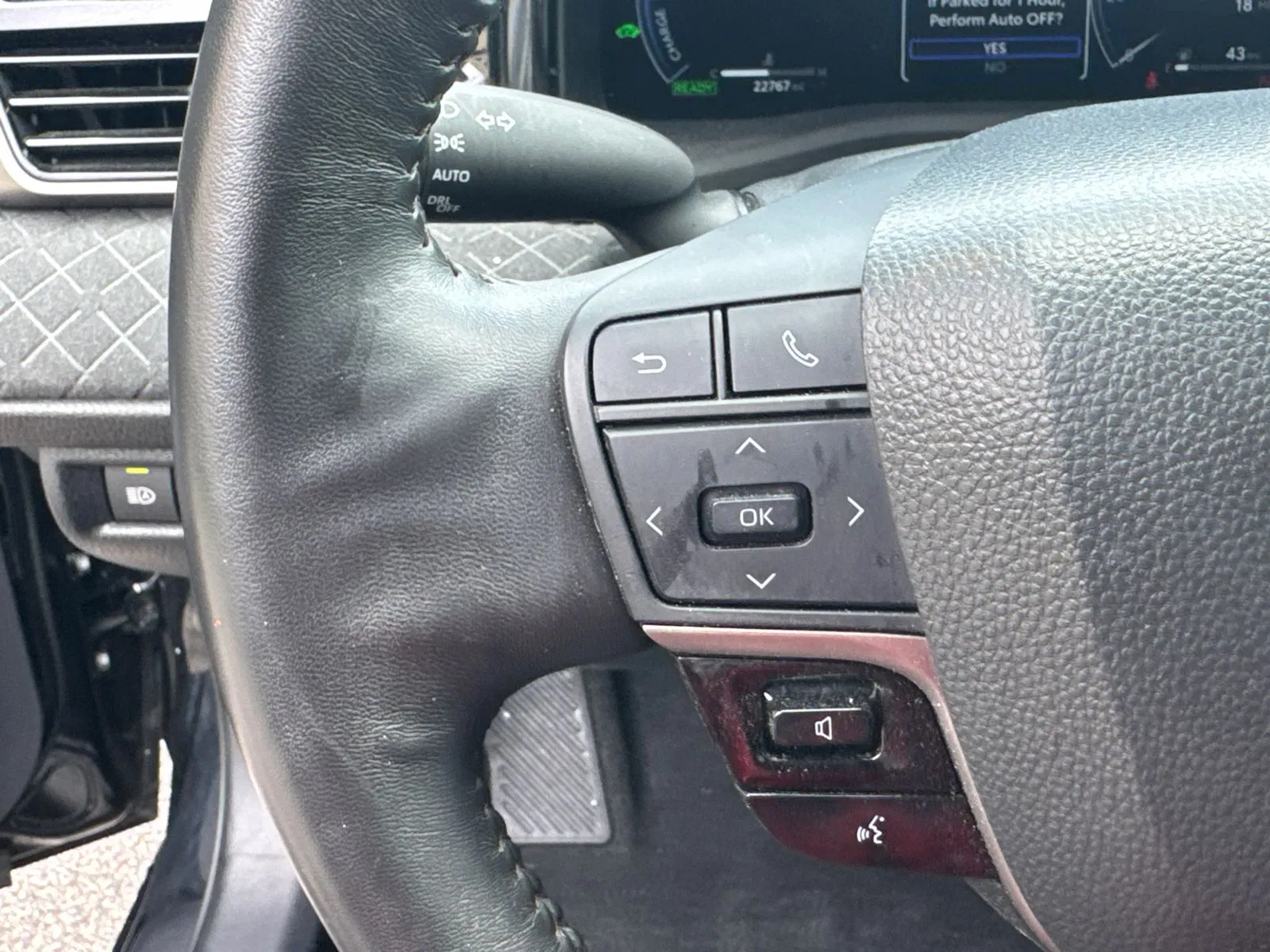 2025 Toyota Camry XLE - Photo 25
