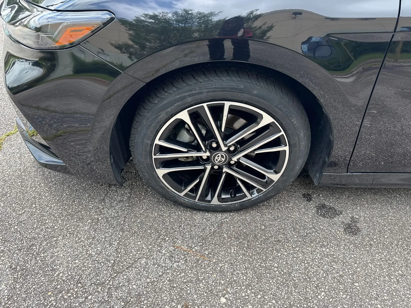 2025 Toyota Camry XLE - Photo 11