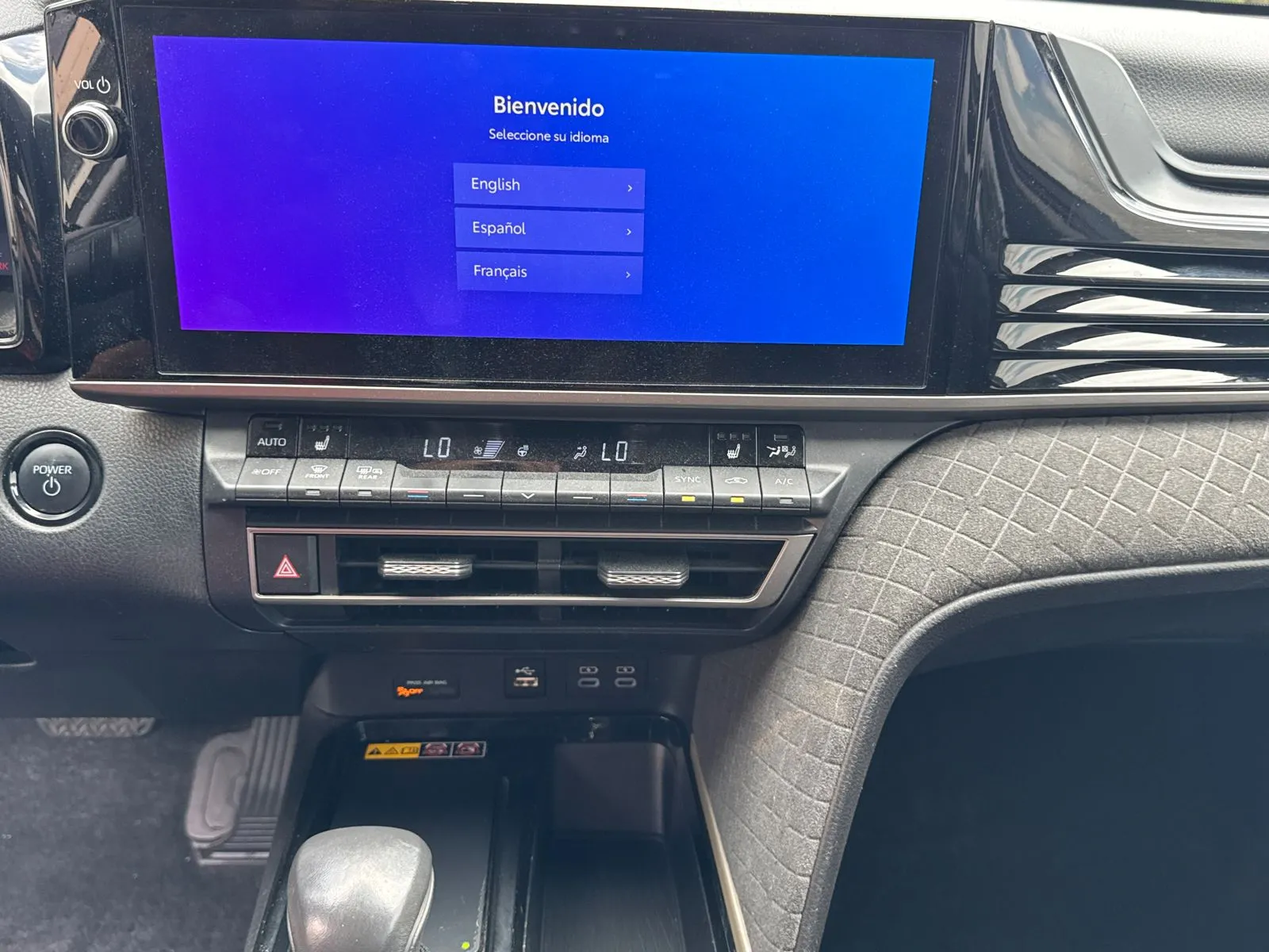 2025 Toyota Camry XLE - Photo 28
