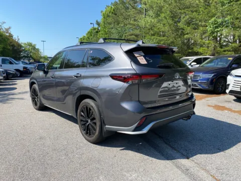 More photos of 2024 Toyota Highlander XSE at ALM Hyundai West, GA