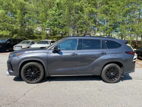 Another view of 2024 Toyota Highlander XSE for sale in Lithia Springs, GA at ALM Hyundai West