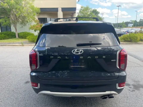 More photos of 2021 Hyundai Palisade Limited at ALM Hyundai West, GA