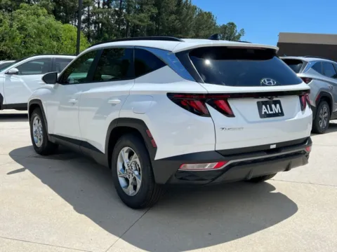 Another view of 2024 Hyundai Tucson SEL for sale in Lithia Springs, GA at ALM Hyundai West