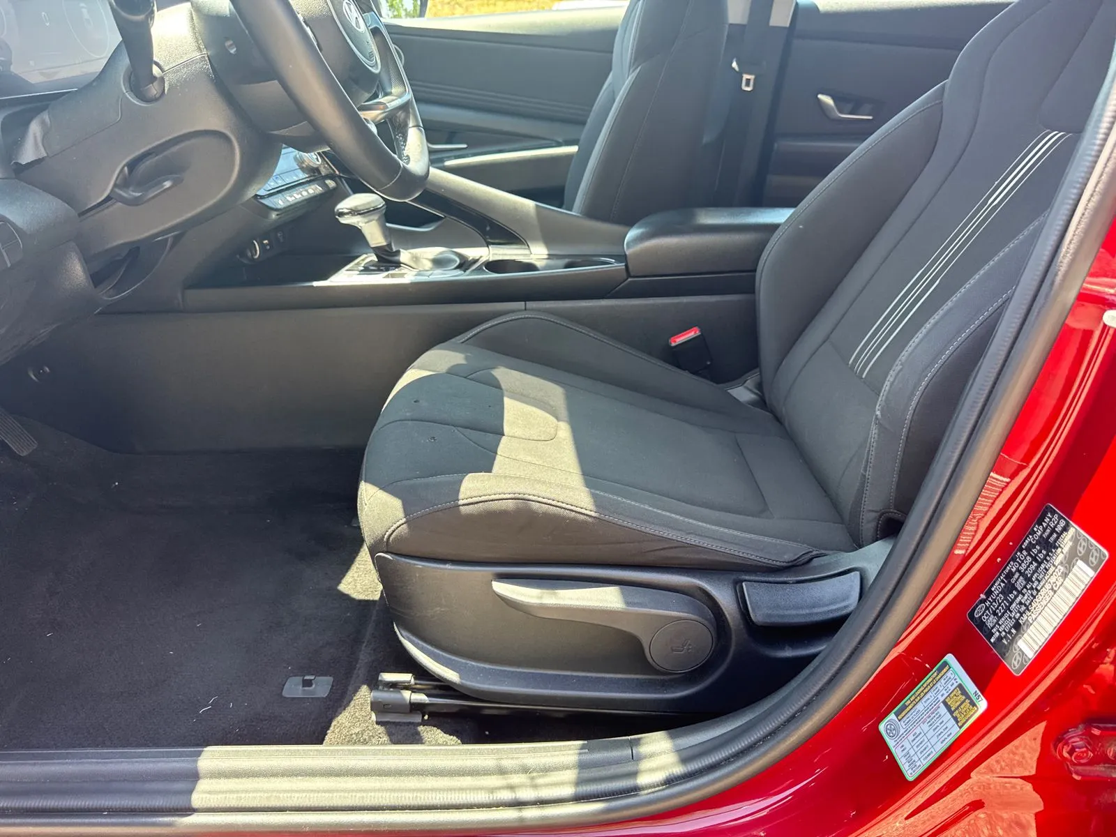 2024 Hyundai Elantra SEL - Photo 9