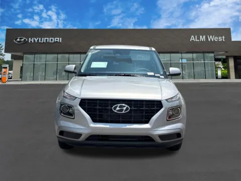 Photos of 2026 Hyundai Venue SE for sale in Lithia Springs, GA at ALM Hyundai West