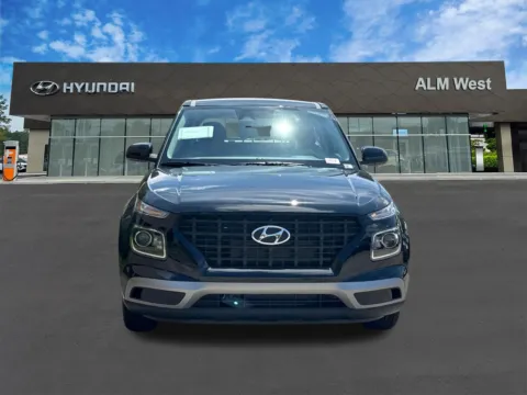Photos of 2026 Hyundai Venue SE for sale in Lithia Springs, GA at ALM Hyundai West