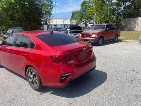 More photos of 2020 Kia Forte LXS at ALM Hyundai West, GA
