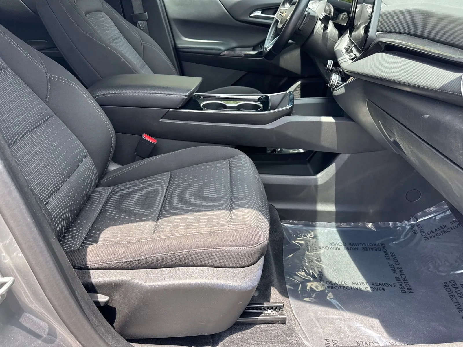 2025 Chevrolet Equinox LT - Photo 13