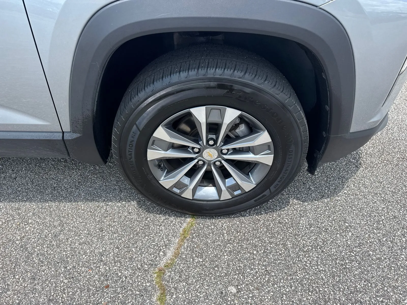2025 Chevrolet Equinox LT - Photo 12