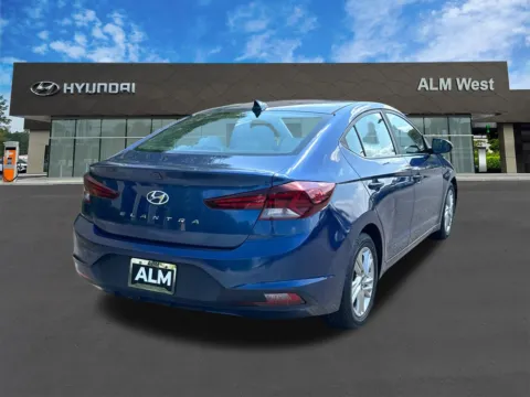 More photos of 2019 Hyundai Elantra SEL at ALM Hyundai West, GA