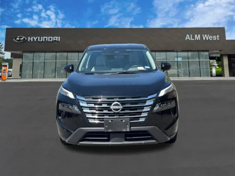 Photos of 2025 Nissan Rogue SV for sale in Lithia Springs, GA at ALM Hyundai West
