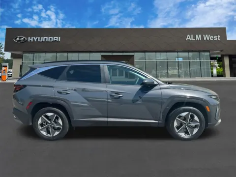 More photos of 2025 Hyundai Tucson SEL at ALM Hyundai West, GA