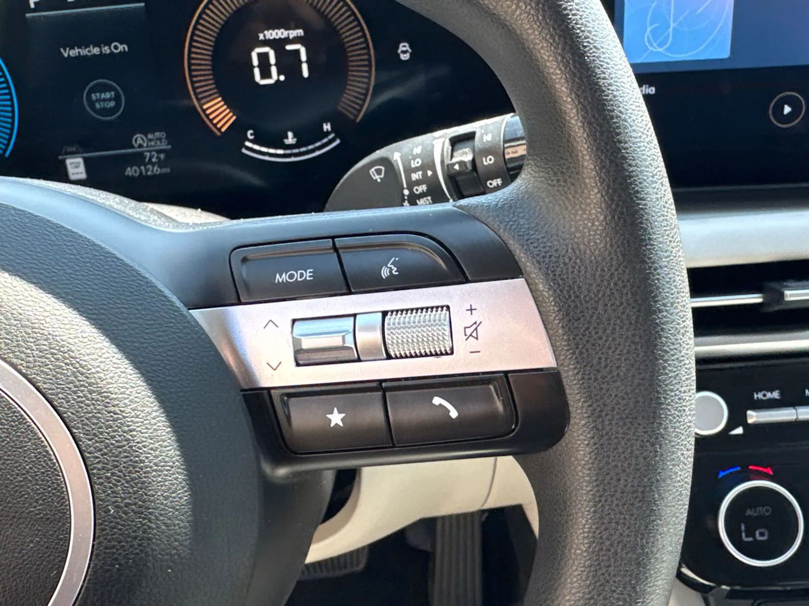 2025 Hyundai Tucson SEL - Photo 27