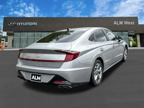 More photos of 2023 Hyundai Sonata SEL at ALM Hyundai West, GA