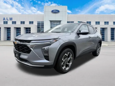 Gray 2025 Chevrolet Trax LT for sale in Lithia Springs, GA