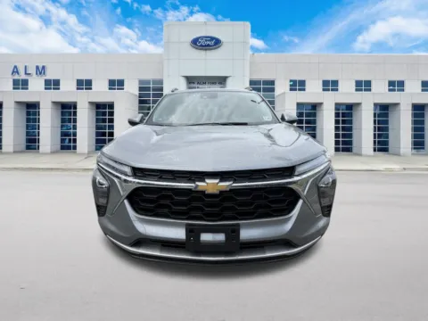 Photos of 2025 Chevrolet Trax LT for sale in Lithia Springs, GA at ALM Hyundai West