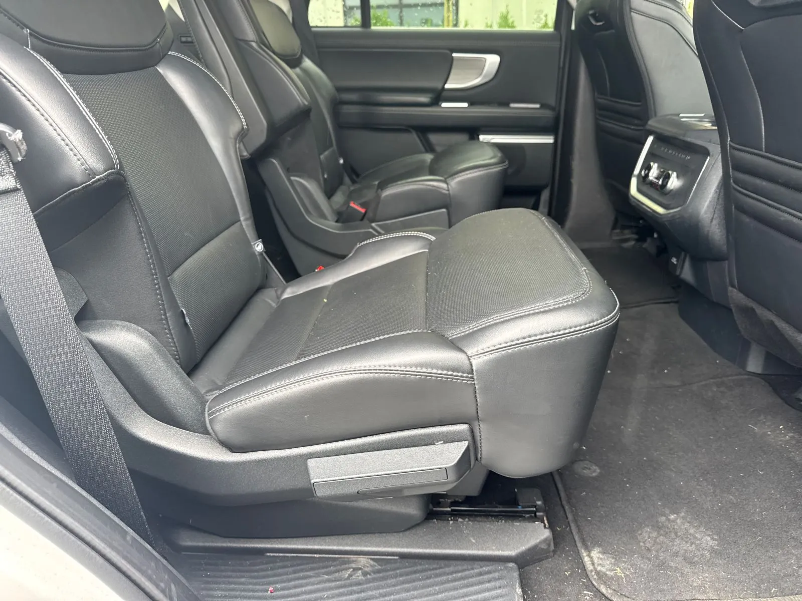 2025 Ford Expedition Platinum - Photo 15