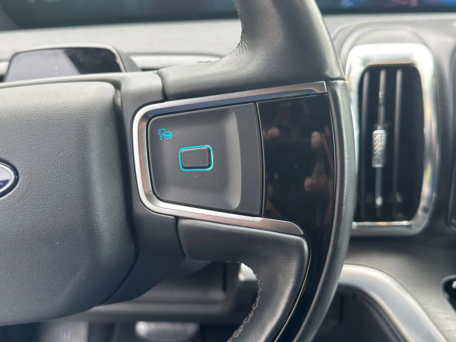 2025 Ford Expedition Platinum - Photo 26