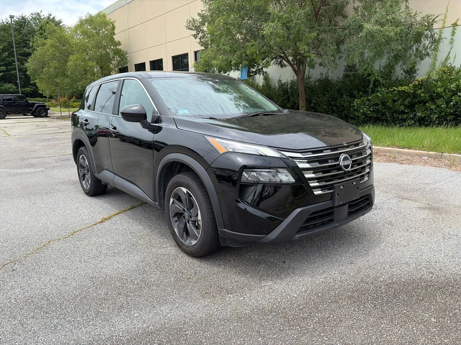 2025 Nissan Rogue SV - Photo 8