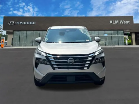 Photos of 2025 Nissan Rogue SV for sale in Lithia Springs, GA at ALM Hyundai West