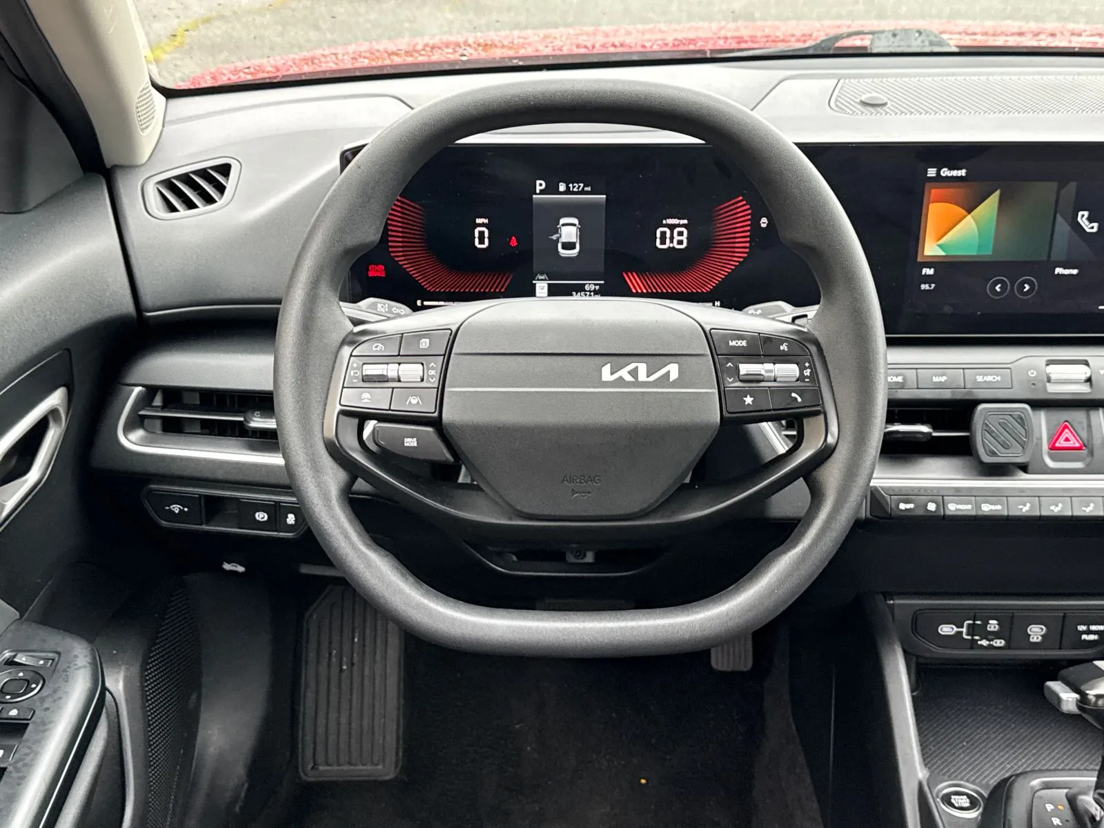 2025 Kia K4 LXS - Photo 23