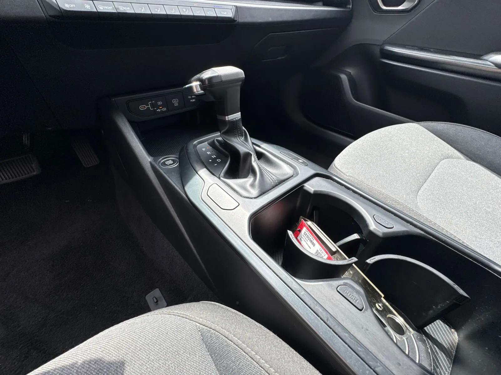 2025 Kia K4 LXS - Photo 30