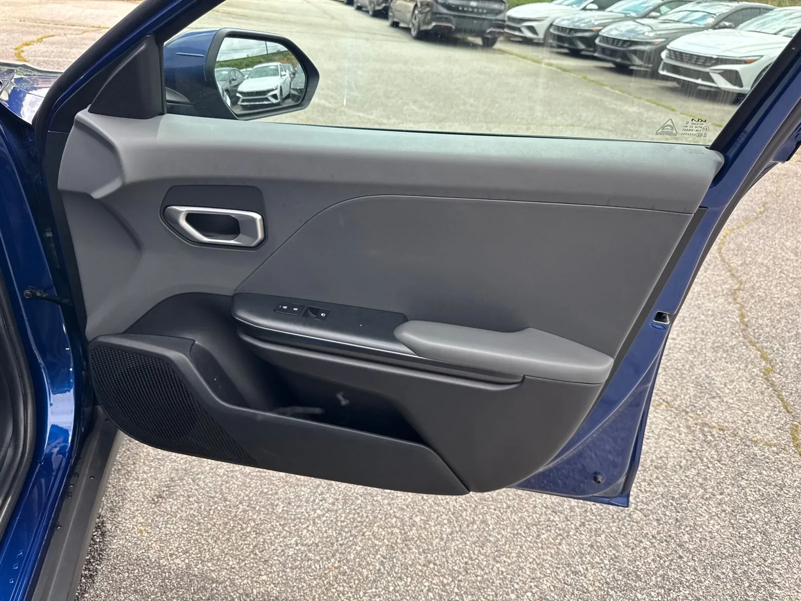2025 Kia K4 LXS - Photo 14