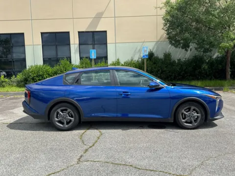 More photos of 2025 Kia K4 LXS at ALM Hyundai West, GA