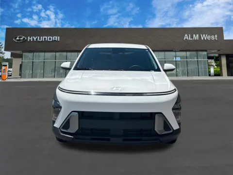 Photos of 2026 Hyundai Kona SE for sale in Lithia Springs, GA at ALM Hyundai West