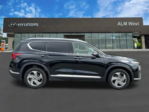 More photos of 2022 Hyundai Santa Fe SEL at ALM Hyundai West, GA
