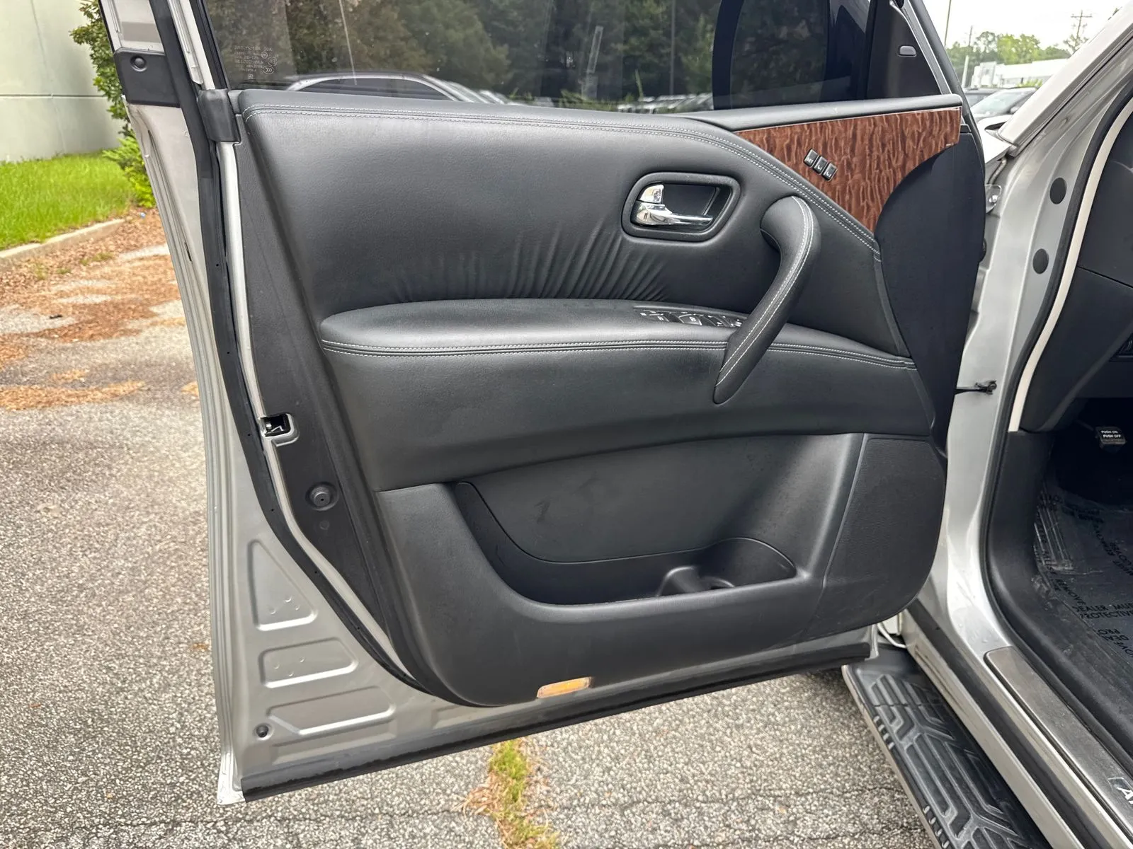 2019 Nissan Armada Platinum - Photo 10