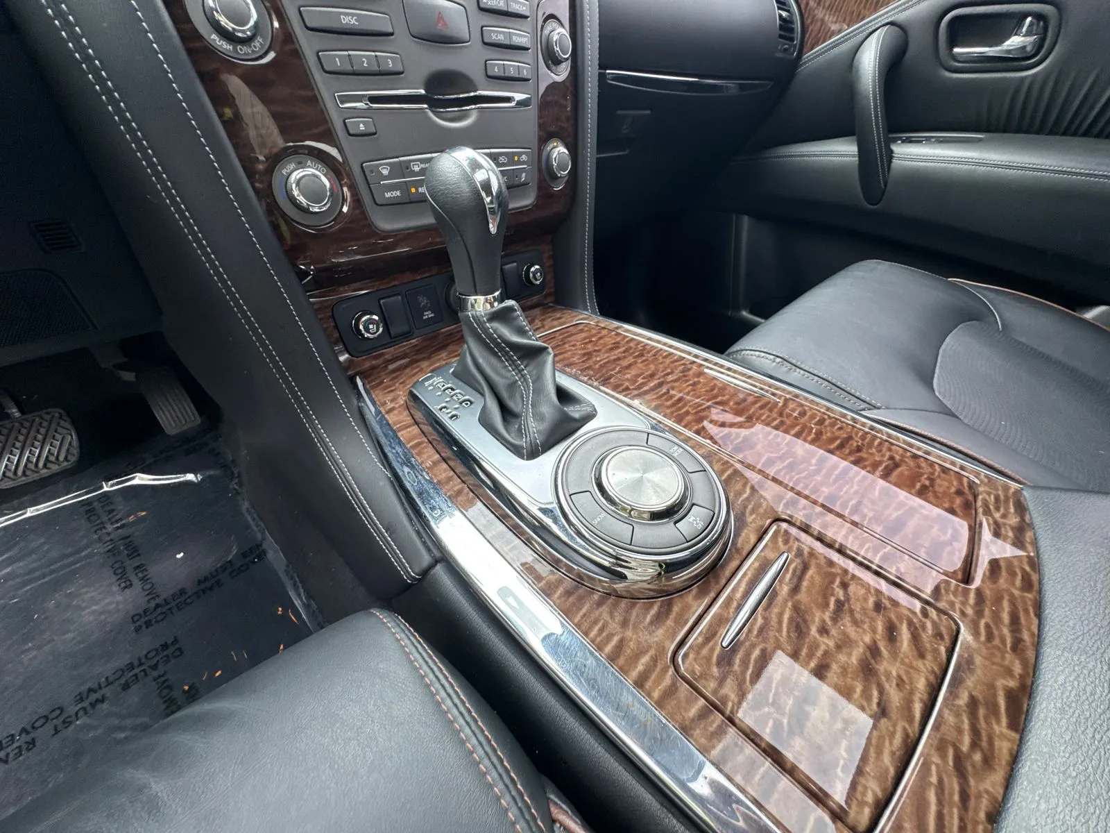 2019 Nissan Armada Platinum - Photo 32