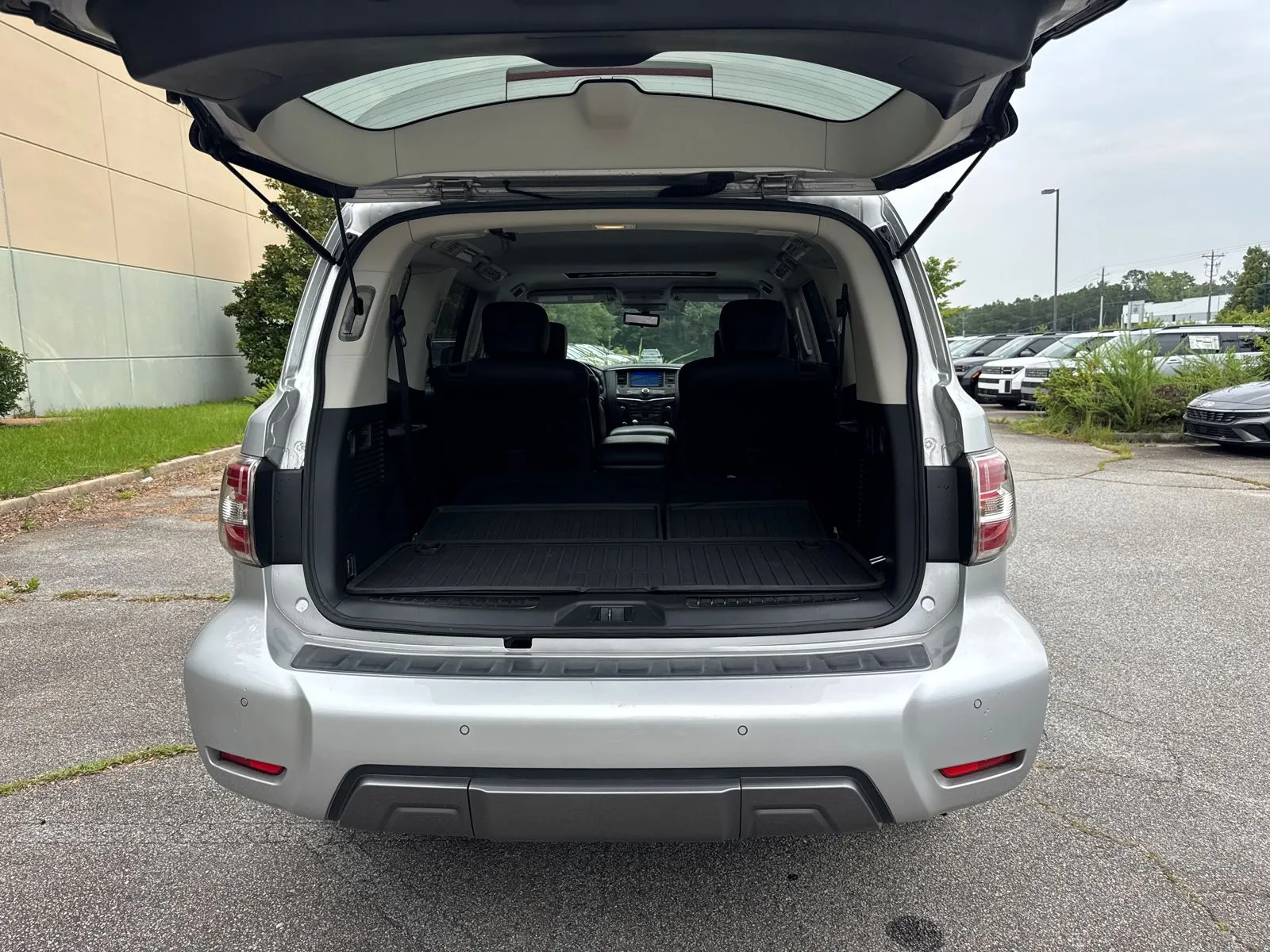 2019 Nissan Armada Platinum - Photo 18