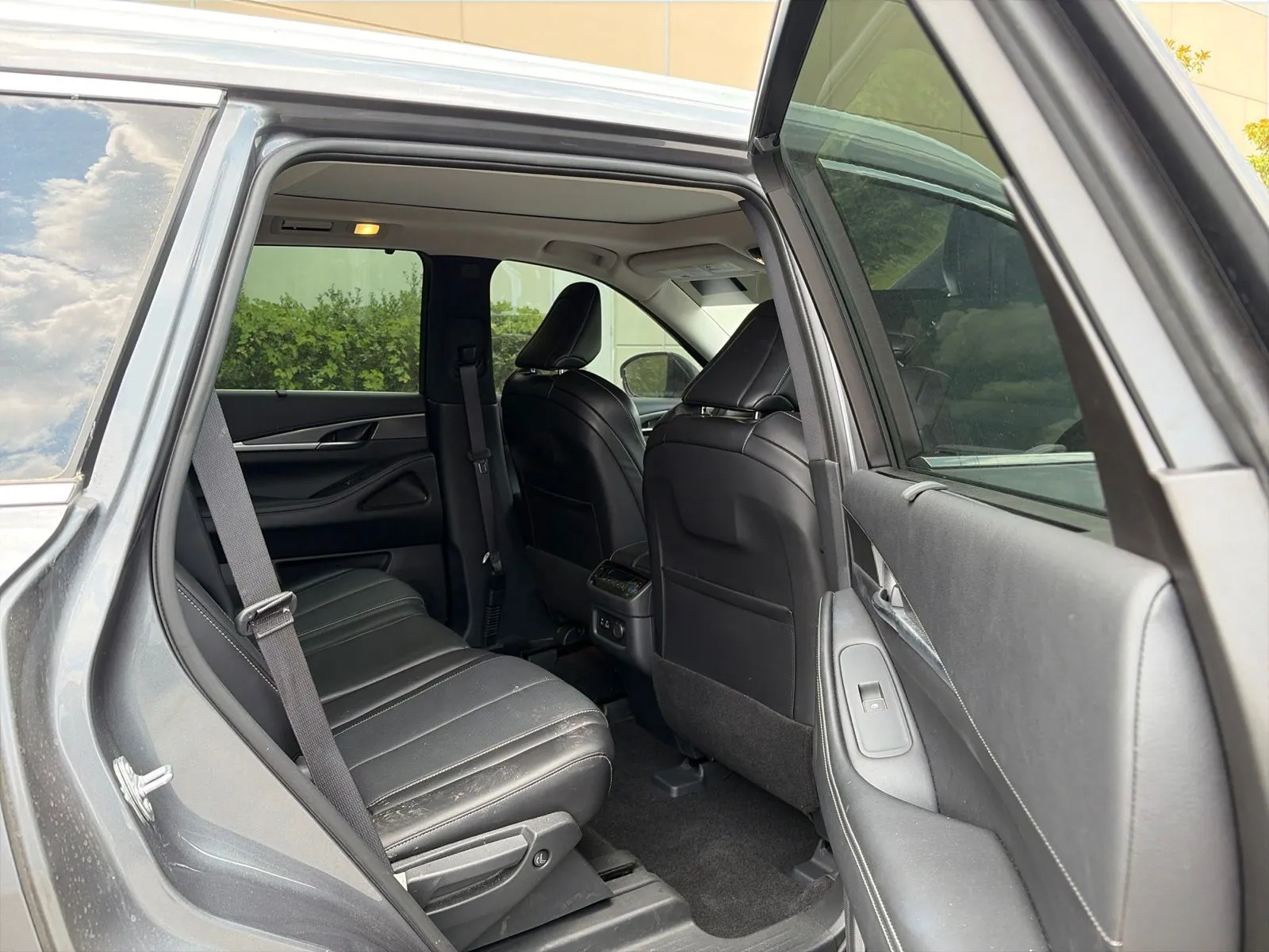 2024 INFINITI QX60 LUXE - Photo 12