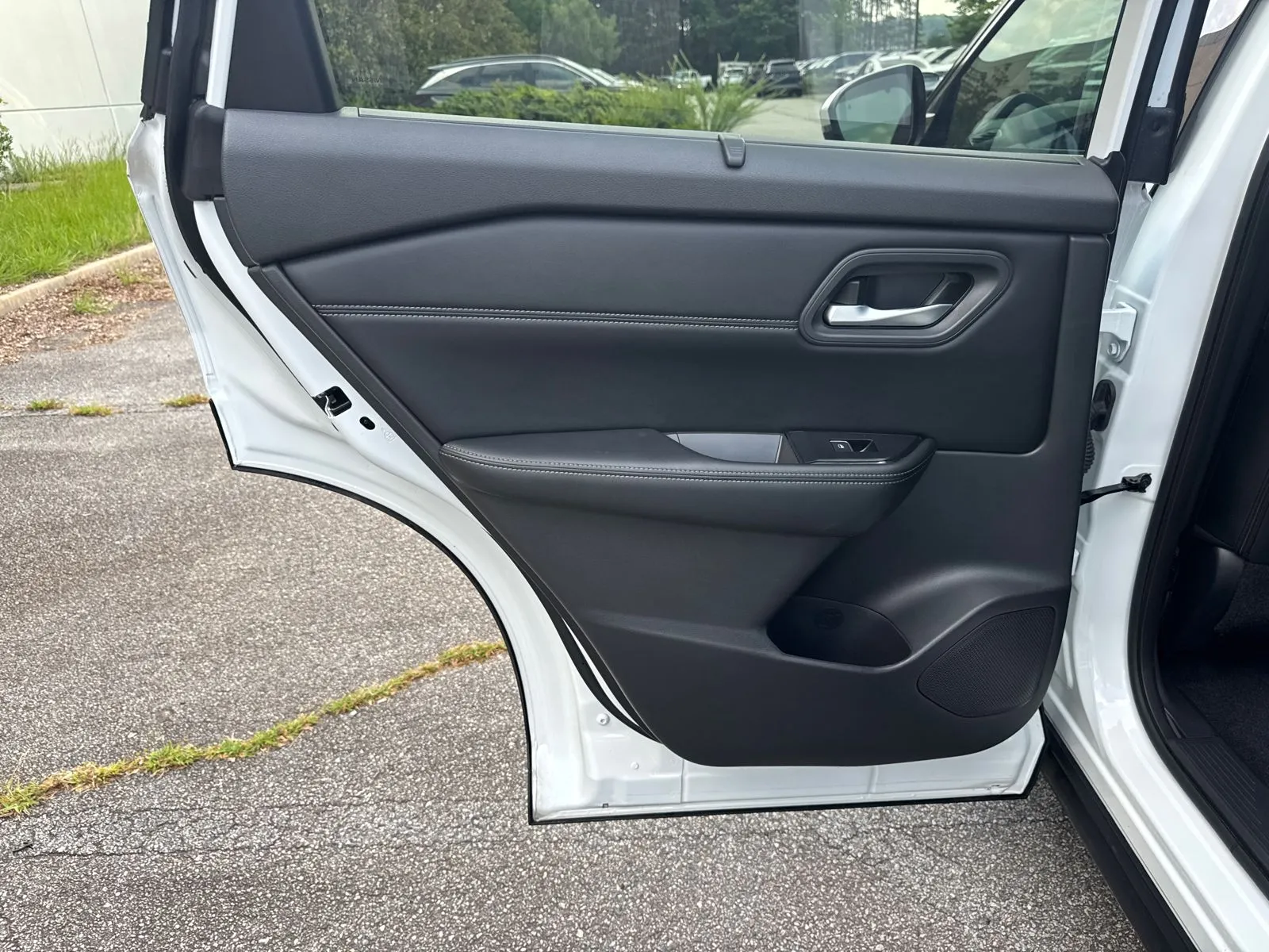 2024 Nissan Rogue SL - Photo 22