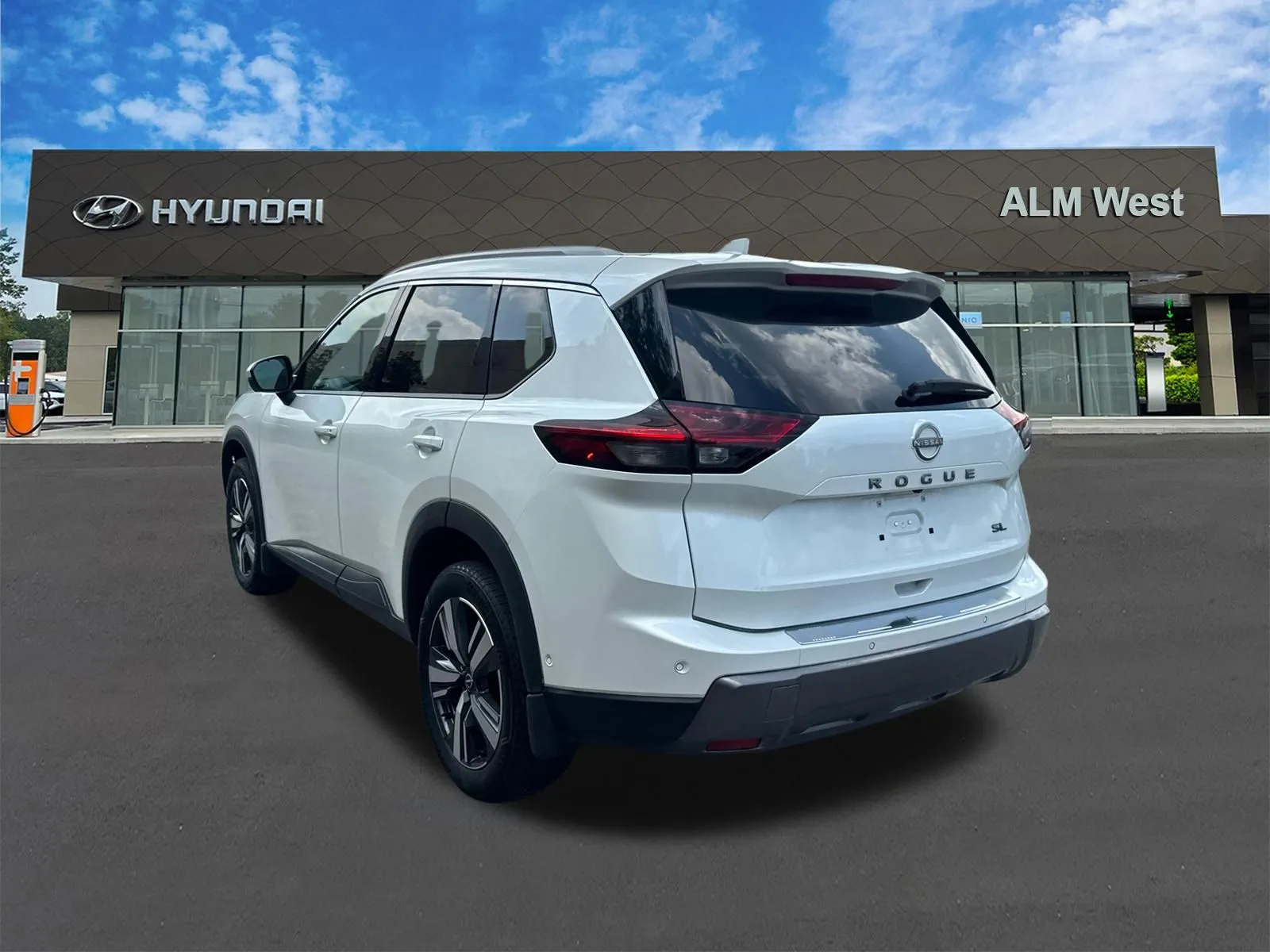 2024 Nissan Rogue SL - Photo 7